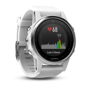 Garmin Fenix 5s в белом корпусе с белым ремешком, фото 3