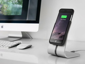 Комплект чехла и настольного зарядного устройства XVIDA iPhone 7 Charging Office Kit, черная подставка, фото 3