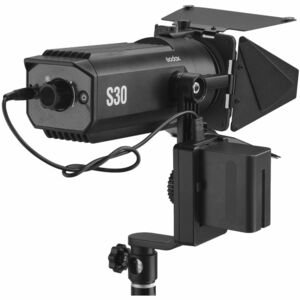 Осветитель светодиодный Godox S30 фокусируемый, фото 10