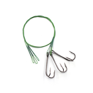 Поводок стальной NAMAZU Leader 1х7 Nylon Coated Green, d-0,39 мм, L-30 см, с двойным крючком 7826 Do, фото 2