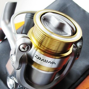 Катушка безынерционная DAIWA Revros MX 3500, фото 2