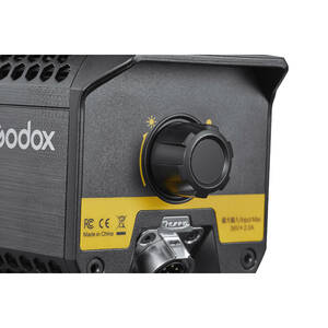 Осветитель светодиодный Godox S60Bi фокусируемый, фото 7