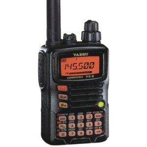 Портативная рация Yaesu VX-6R, фото 1