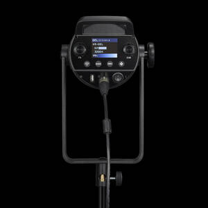 Осветитель светодиодный Godox SL150R студийный, фото 9