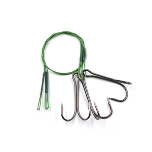 Поводок стальной NAMAZU Leader 1х7 Nylon Coated Green, d-0,39 мм, L-20 см, с двойным крючком 7826 Do, фото 2