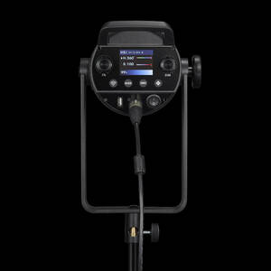 Осветитель светодиодный Godox SL150R студийный, фото 10