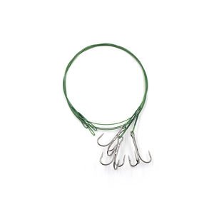 Поводок стальной NAMAZU Leader 1х7 Nylon Coated Green, d-0,48 мм, L-50 см, с тройным крючком 35647 R, фото 2