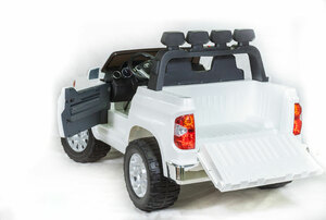 Детский автомобиль Toyland Toyota Tundra 2.0 Белый, фото 4